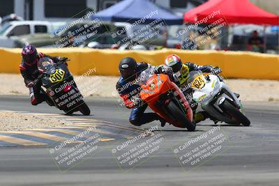 media/Apr-10-2022-SoCal Trackdays (Sun) [[f104b12566]]/Turn 2 (1135am)/